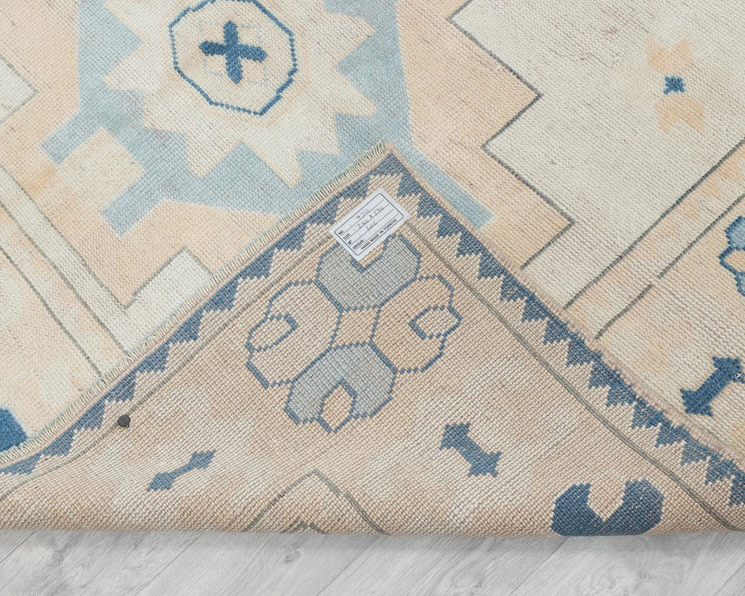 Multicolor Turkish Oushak Rug 5' 7" x 7' 10" Hand-Knotted texture