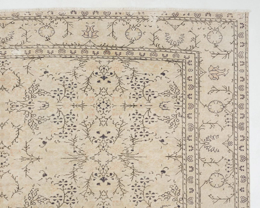 Beige Turkish Oushak Rug 7'7" x 11'5" Hand-Knotted | No. VR82403