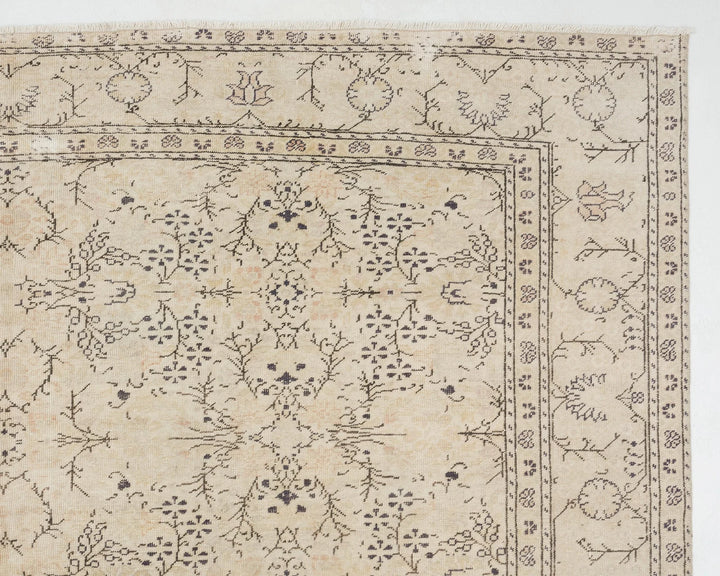 Beige Turkish Oushak Rug 7'7" x 11'5" Hand-Knotted | No. VR82403