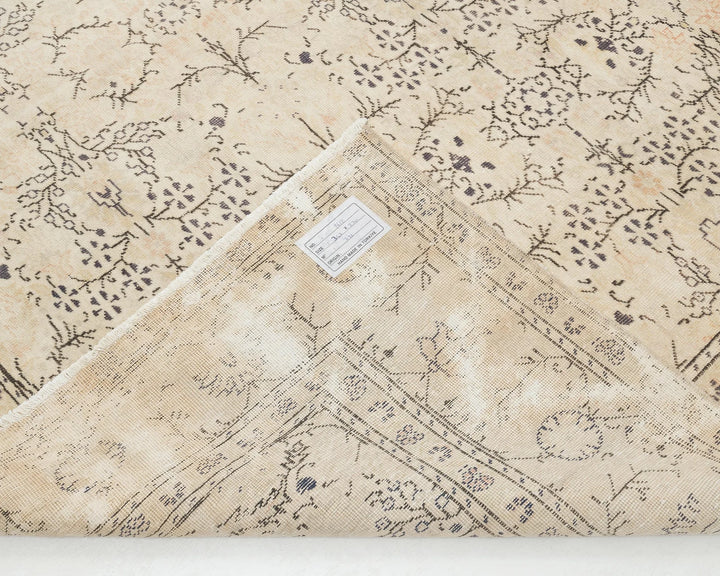 Beige Turkish Oushak Rug 7'7" x 11'5" Hand-Knotted | No. VR82403