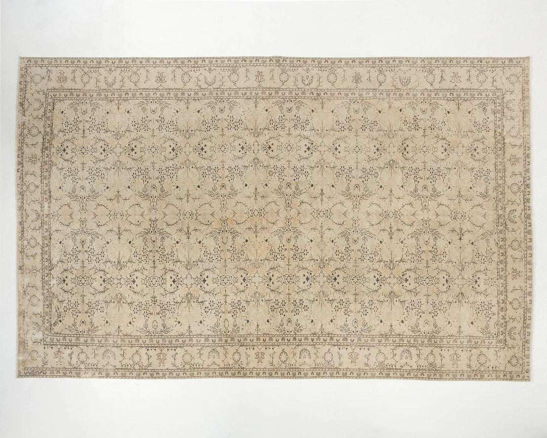 Beige Turkish Oushak Rug 7'7" x 11'5" Hand-Knotted | No. VR82403