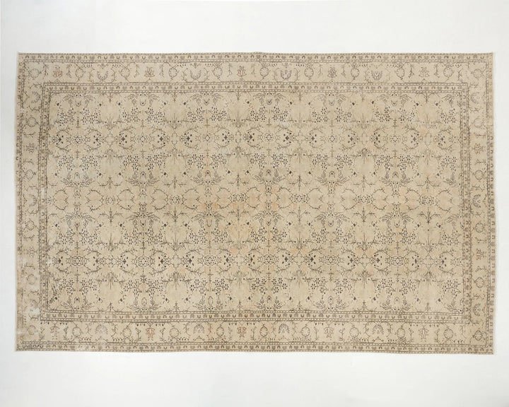 Beige Turkish Oushak Rug 7'7" x 11'5" Hand-Knotted | No. VR82403
