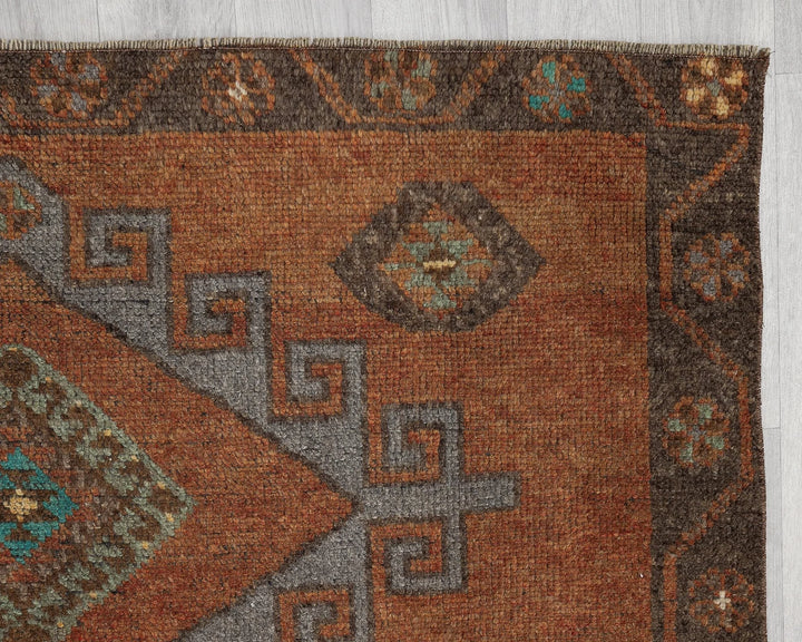 Multicolor Turkish Oushak Rug 5' x 11' Hand-Knotted pattern