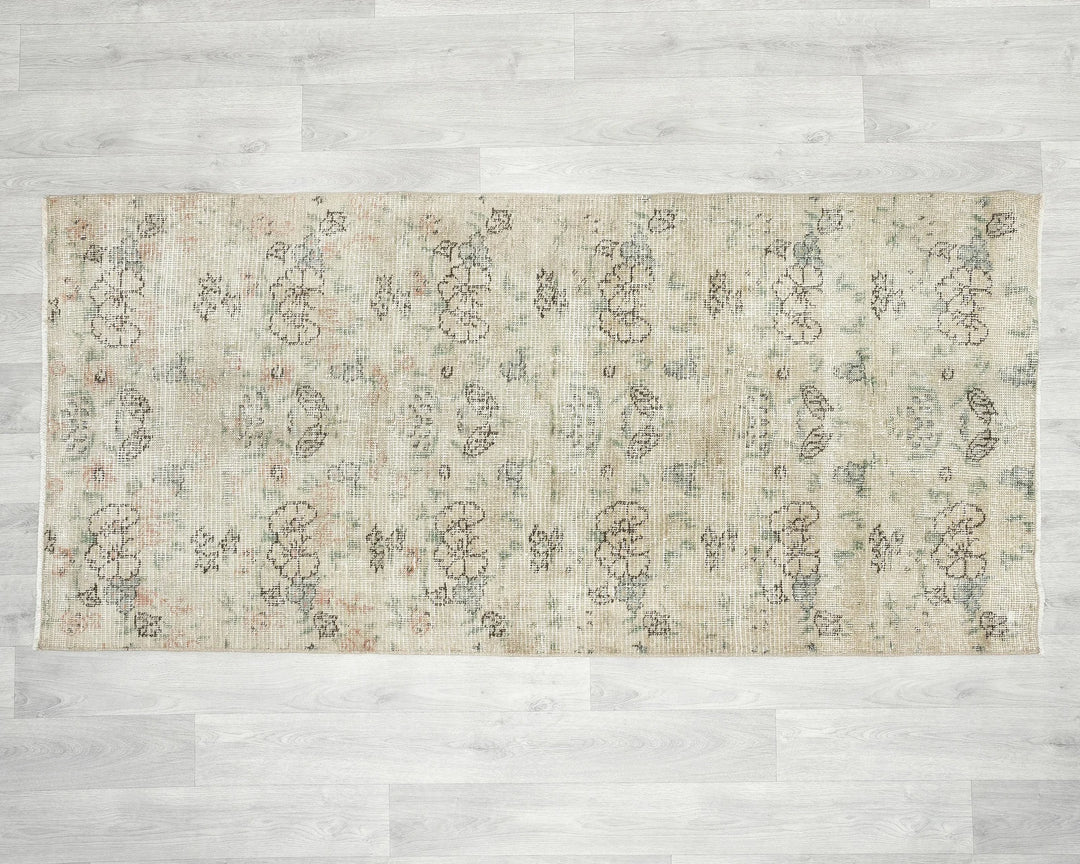 Beige Turkish Oushak Rug 5' 8" x 2' 8" Hand-Knotted | No. VR82665