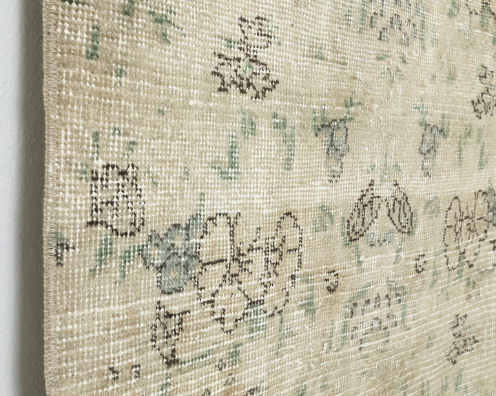 Beige Turkish Oushak Rug 5' 8" x 2' 8" Hand-Knotted | No. VR82665
