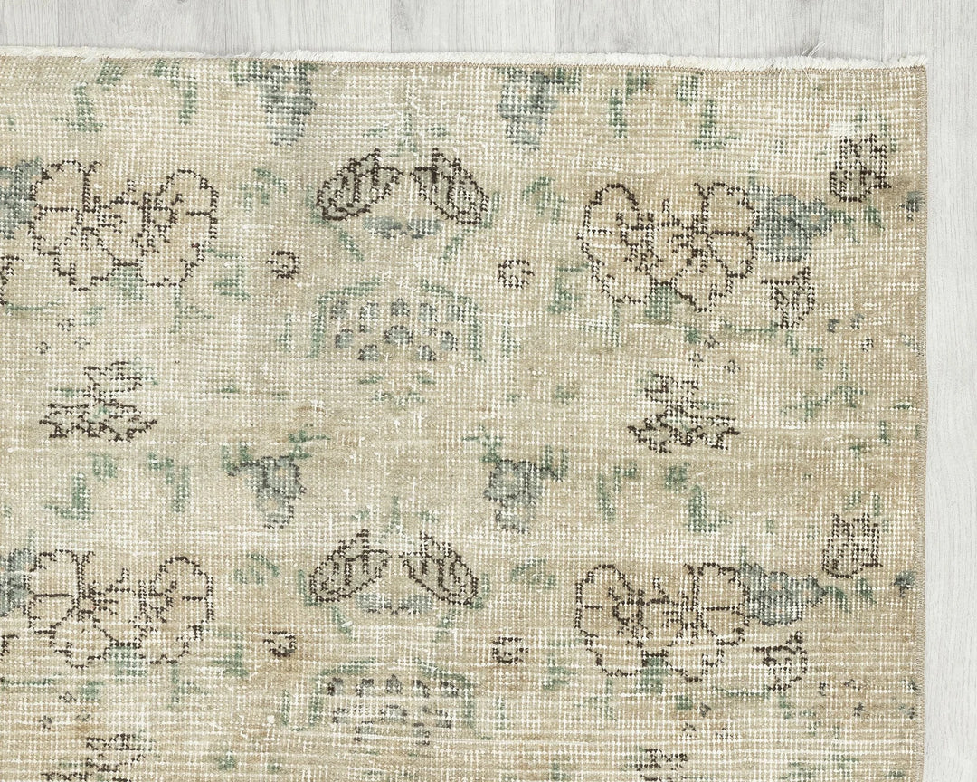 Beige Turkish Oushak Rug 5' 8" x 2' 8" Hand-Knotted | No. VR82665