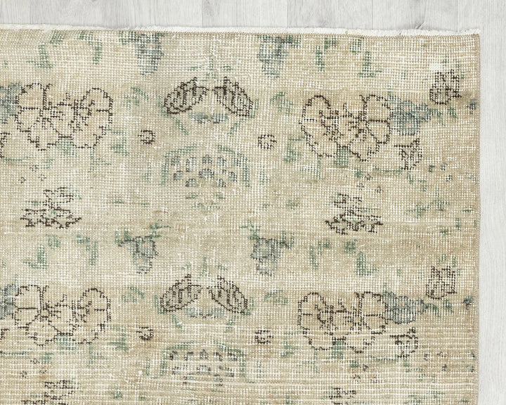Beige Turkish Oushak Rug 5' 8" x 2' 8" Hand-Knotted | No. VR82665