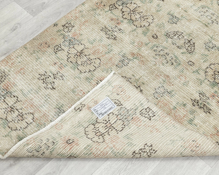 Beige Turkish Oushak Rug 5' 8" x 2' 8" Hand-Knotted | No. VR82665