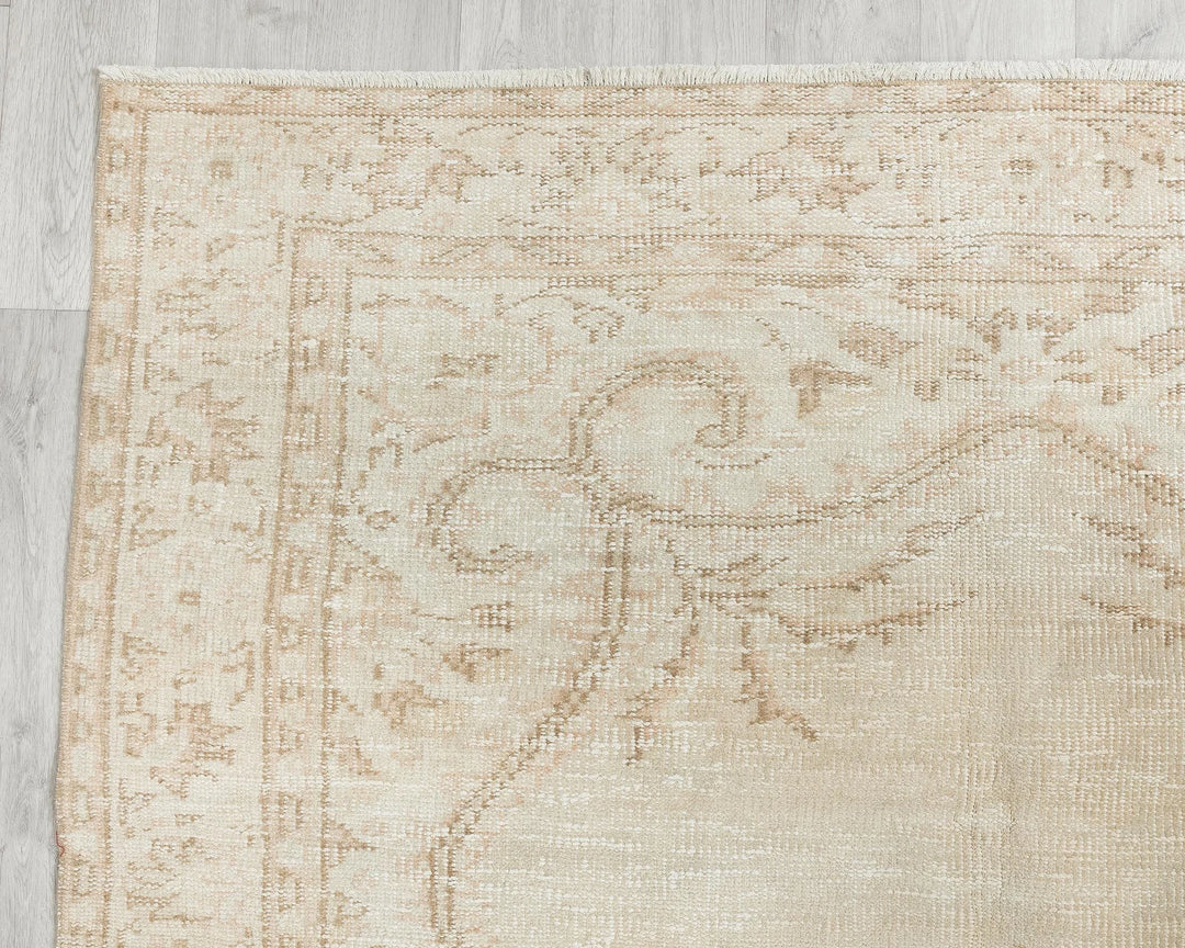 Pink Turkish Oushak Rug 4'10" x 8'1" Hand-Knotted | No. VR82673