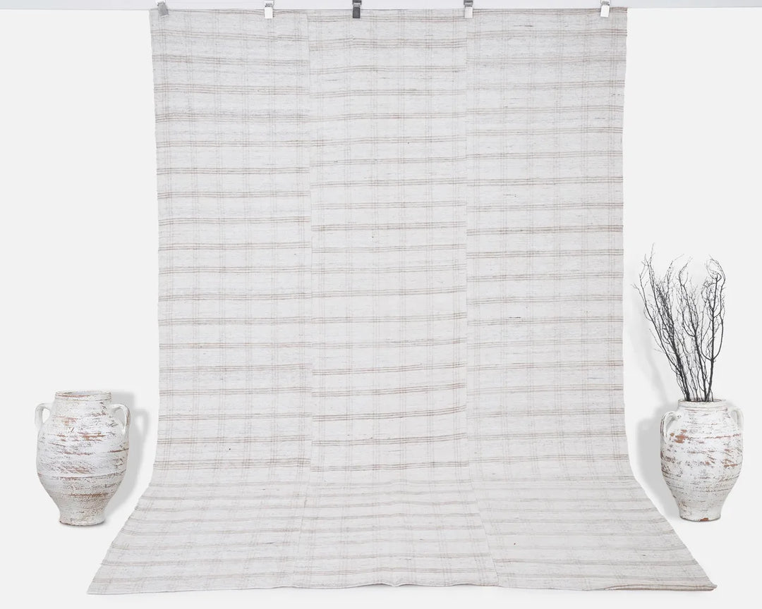 White Turkish Kilim Rug 6' x 9' Flat-Weave | No. VR82679