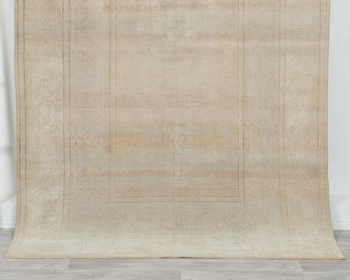 Beige Turkish Oushak Rug 7' 9" x 5' Hand-Knotted | No. VR82764