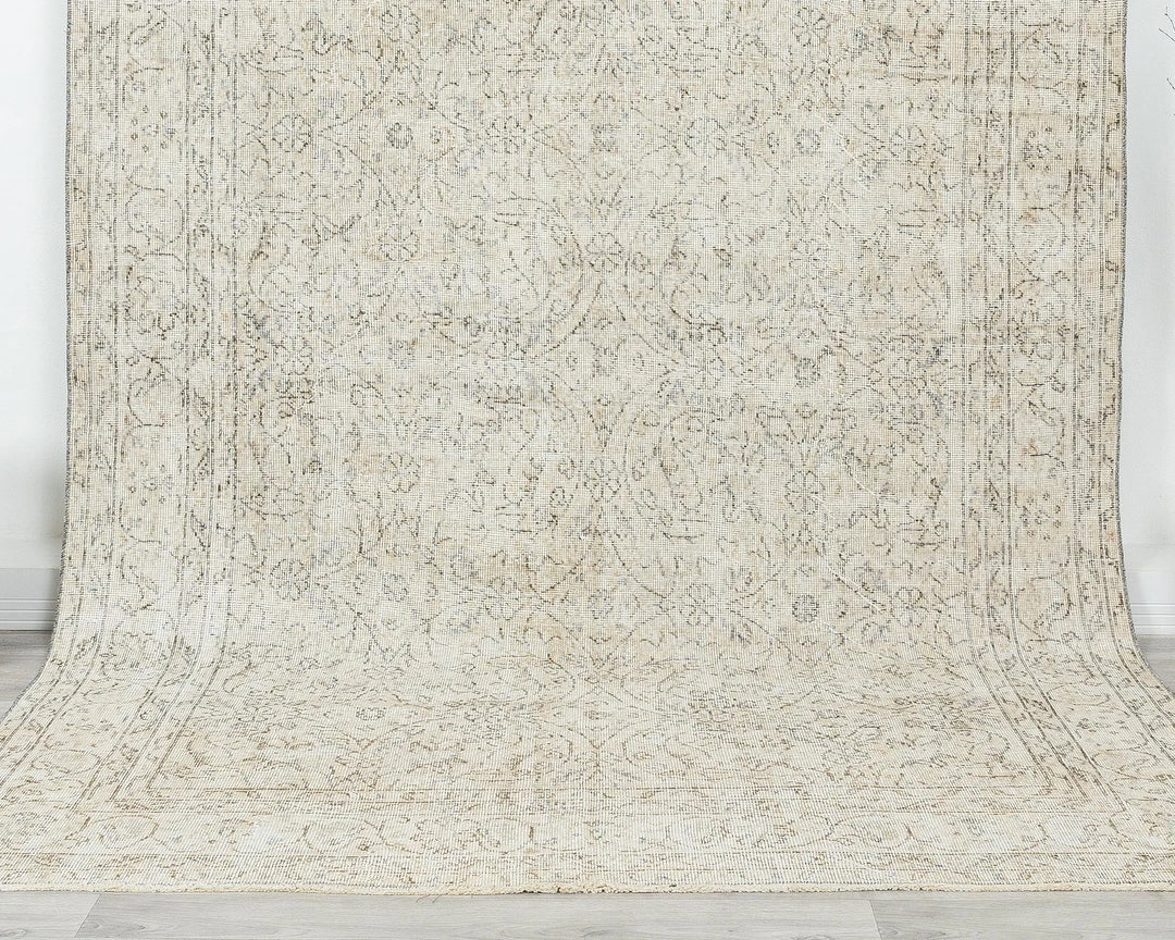 Multicolor Turkish Oushak Rug 6' 5" x 10' Hand-Knotted detail