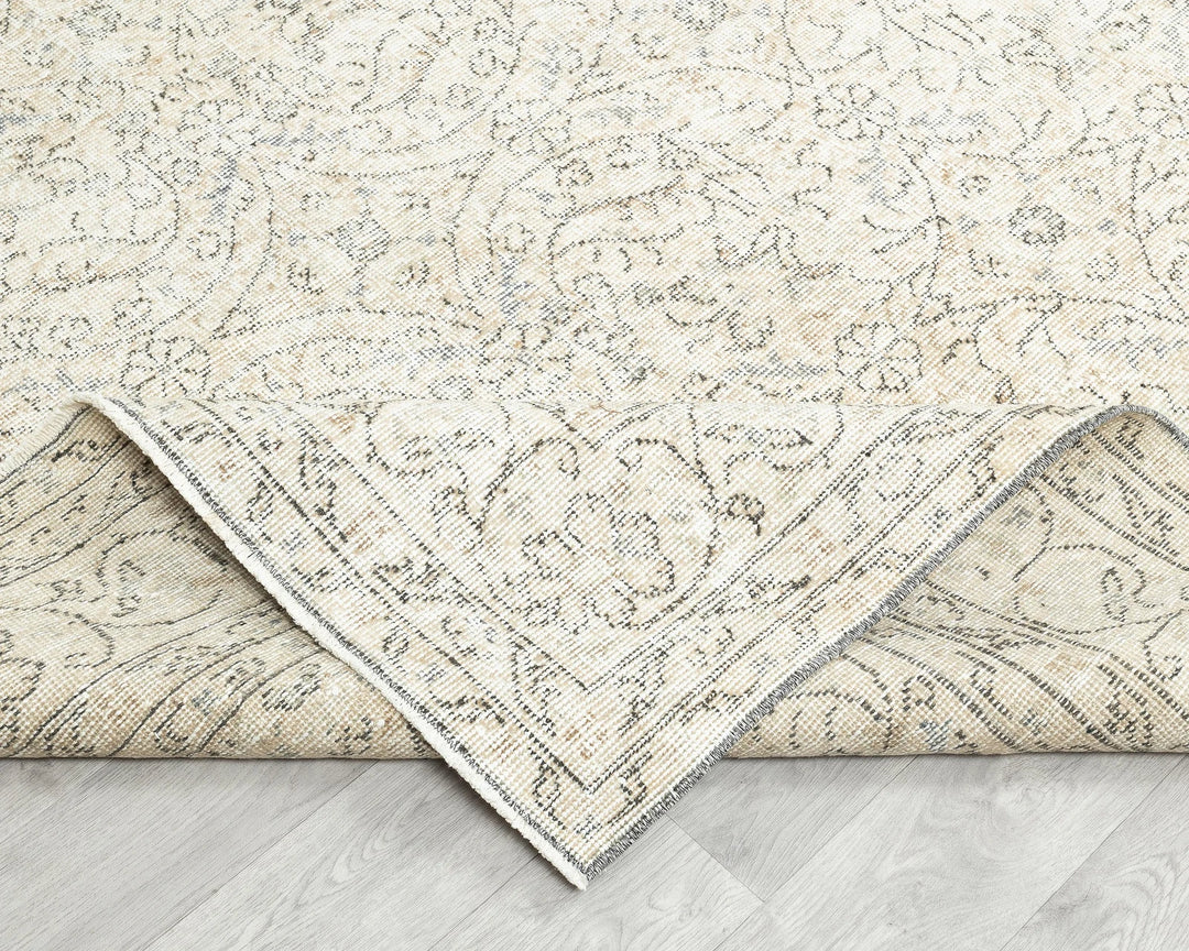 Multicolor Turkish Oushak Rug 6' 5" x 10' Hand-Knotted field