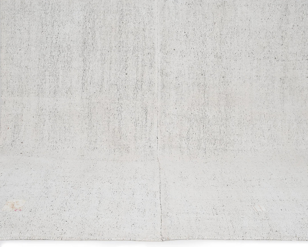 White Turkish Kilim Rug 6'11" x 10'10" Flat-Weave | No. VR82820