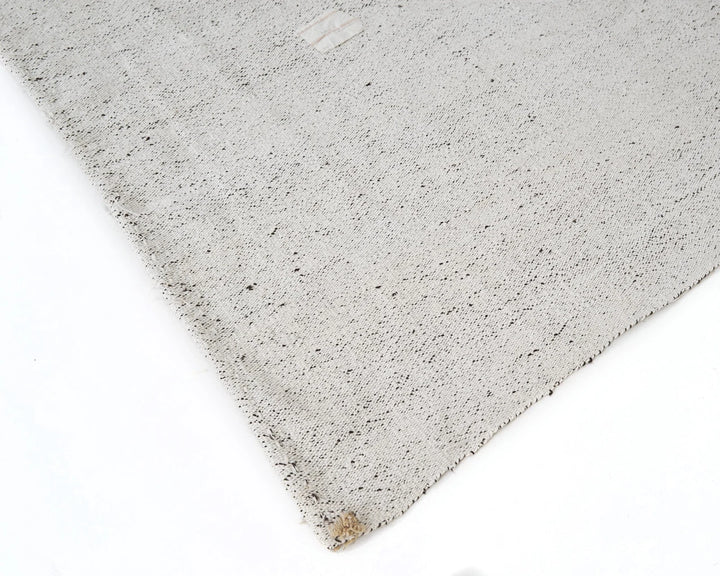 White Turkish Kilim Rug 6'11" x 10'10" Flat-Weave | No. VR82820