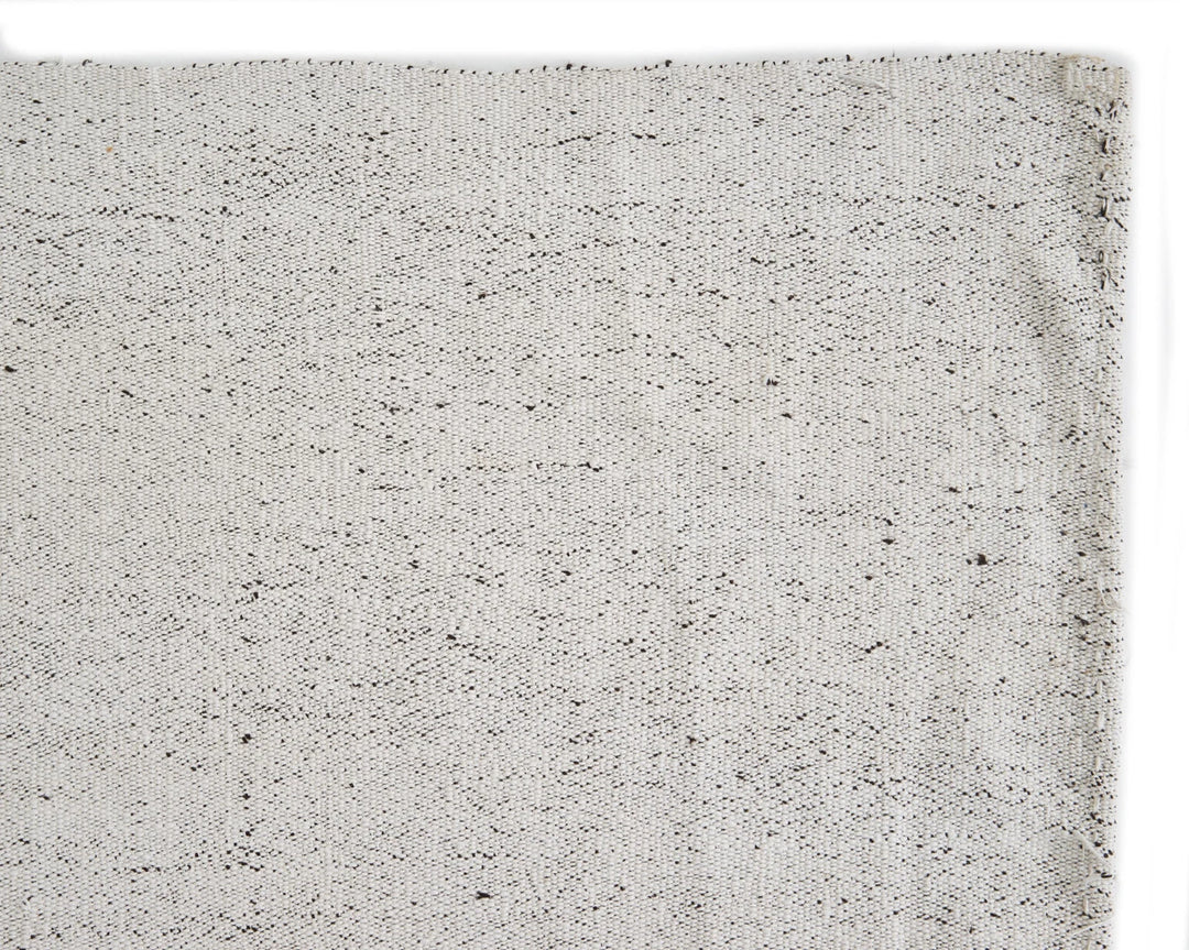 White Turkish Kilim Rug 6'11" x 10'10" Flat-Weave | No. VR82820