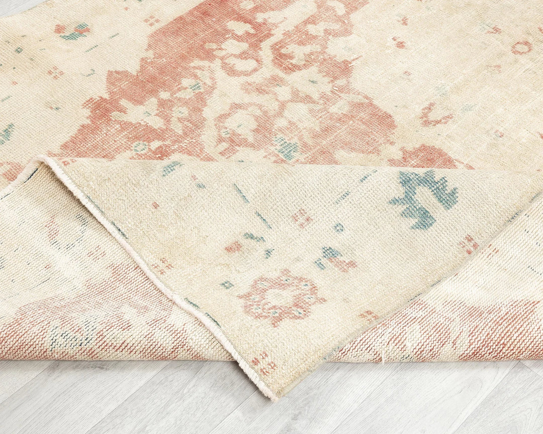 Pastel Oushak Rug 5' 3" x 9' 6" | No. VR82863