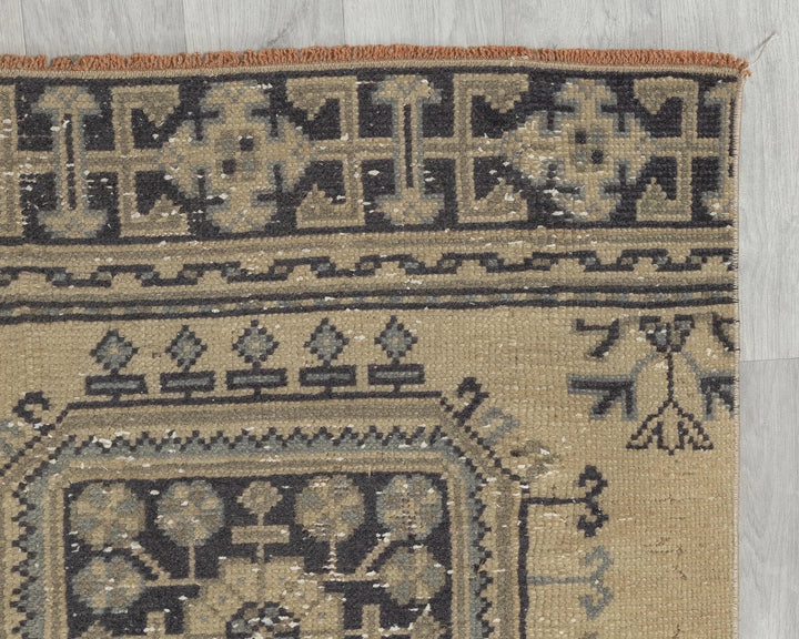 Rust Turkish Oushak Rug 2'7" x 10'7" Hand-Knotted pattern