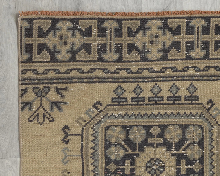 Rust Turkish Oushak Rug 2'7" x 10'7" Hand-Knotted border