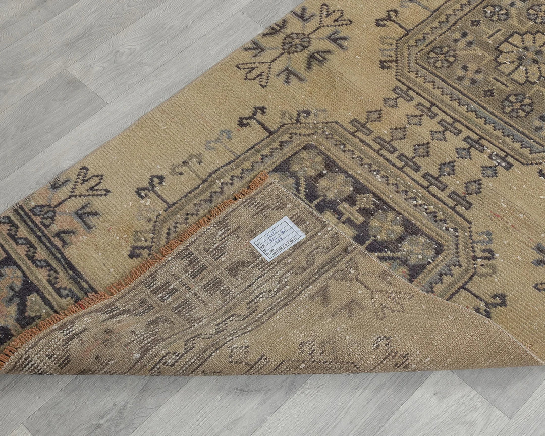 Rust Turkish Oushak Rug 2'7" x 10'7" Hand-Knotted texture