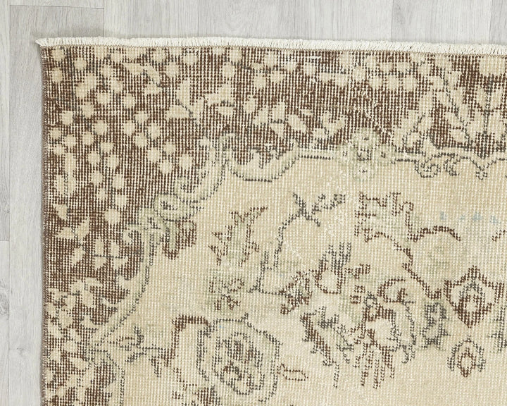 Beige Turkish Oushak Rug 3' 11" x 7' 1" Hand-Knotted | No. VR83106