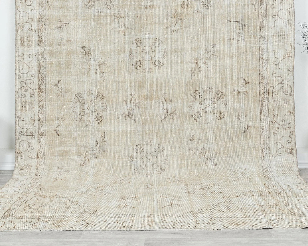 Beige Turkish Oushak Rug 6' 11" x 10' 4" Hand-Knotted | No. VR83299