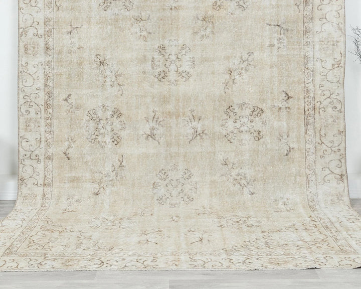Beige Turkish Oushak Rug 6' 11" x 10' 4" Hand-Knotted | No. VR83299