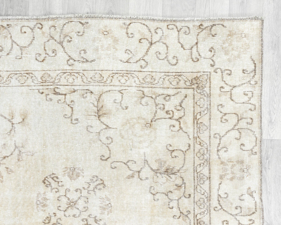 Beige Turkish Oushak Rug 6' 11" x 10' 4" Hand-Knotted | No. VR83299