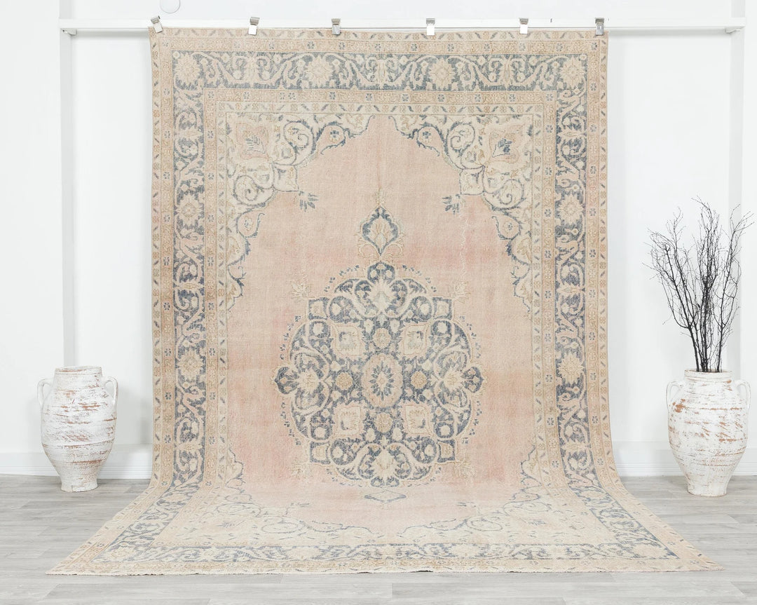 Neutral Oushak Rug 6' 8" x 10' 6" | No. VR83357