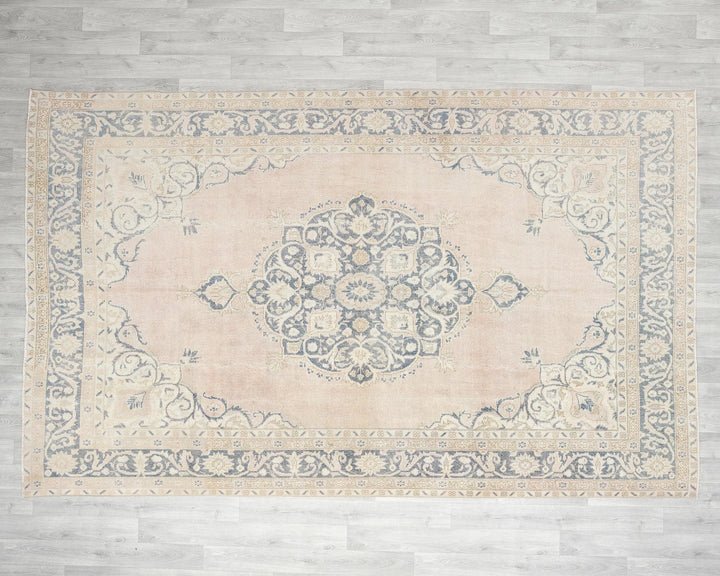 Neutral Oushak Rug 6' 8" x 10' 6" | No. VR83357