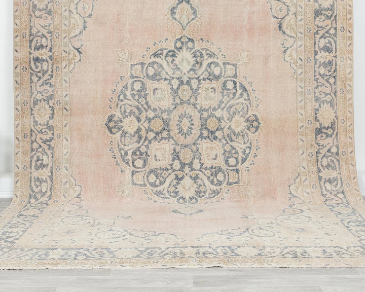 Neutral Oushak Rug 6' 8" x 10' 6" | No. VR83357