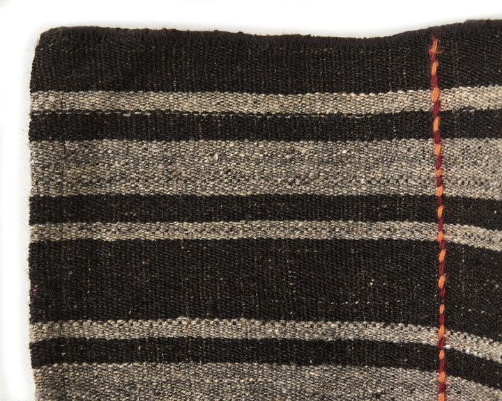 Brown Turkish Kilim Rug 5' 7" x 7' 5" Flat-Weave | No. VR83402