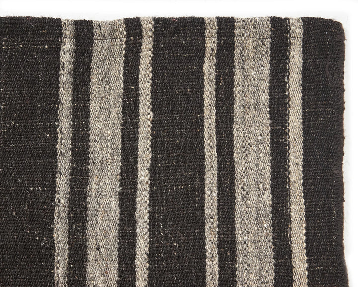Brown Turkish Kilim Rug 5' 7" x 7' 5" Flat-Weave | No. VR83402