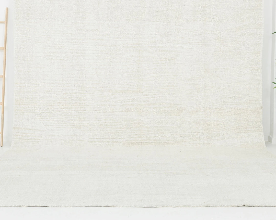 White Turkish Kilim Rug 9' 1" x 11' 7" Flat-Weave | No. VR83571