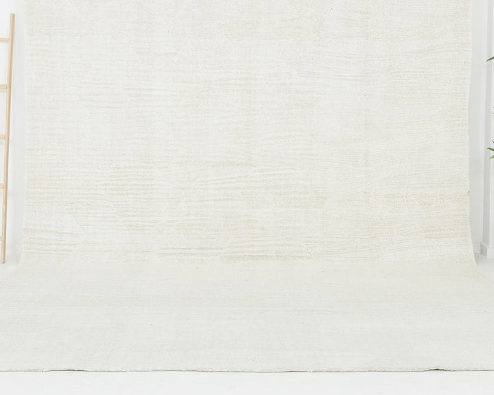 White Turkish Kilim Rug 9' 1" x 11' 7" Flat-Weave | No. VR83571