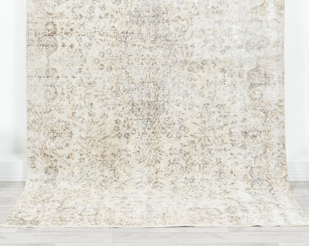 Beige Turkish Oushak Rug 4'11" x 8'7" Hand-Knotted | No. VR83572