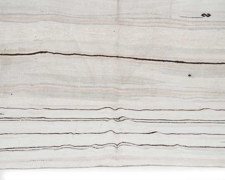 White Kilim Rug 6' 5" x 10' 2" | No. VR83733