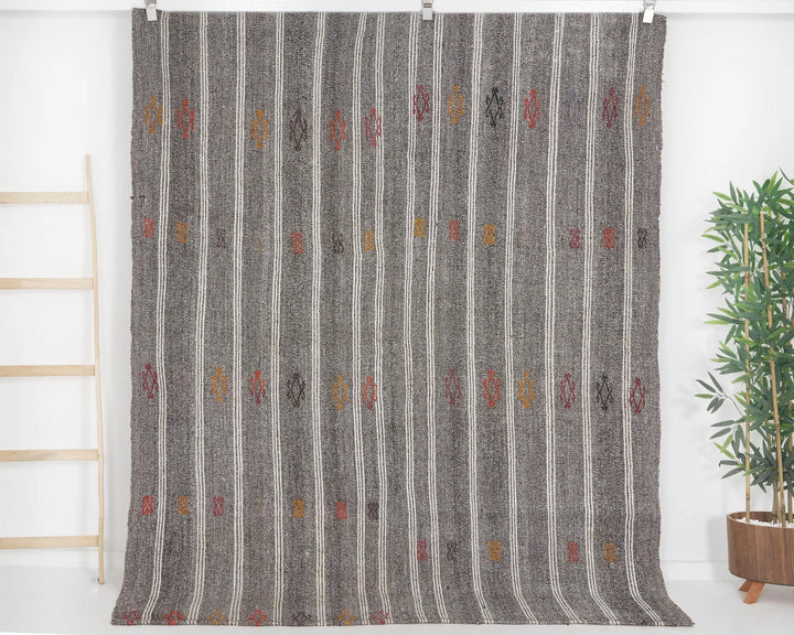 Gray Kilim Rug 6' 2" x 7' 3" | No. VR83889