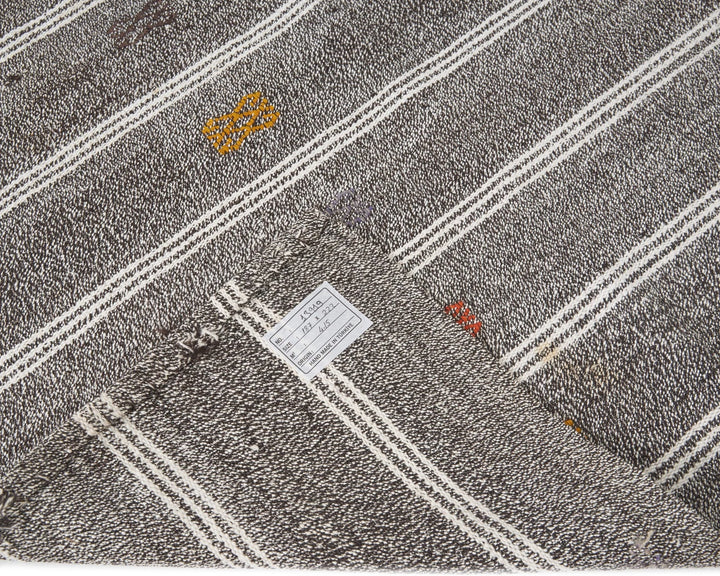 Gray Kilim Rug 6' 2" x 7' 3" | No. VR83889