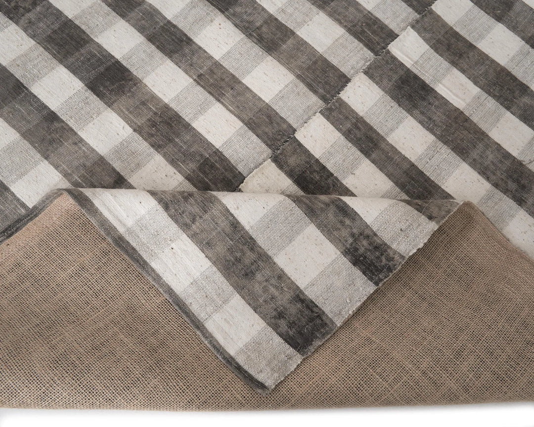 Kilim Rug 5' 6" x 9' 7" | No. VR83986