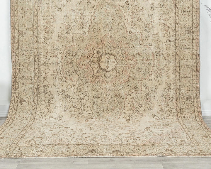 Beige Turkish Oushak Rug 6' 5" x 9' 8" Hand-Knotted | No. VR84013