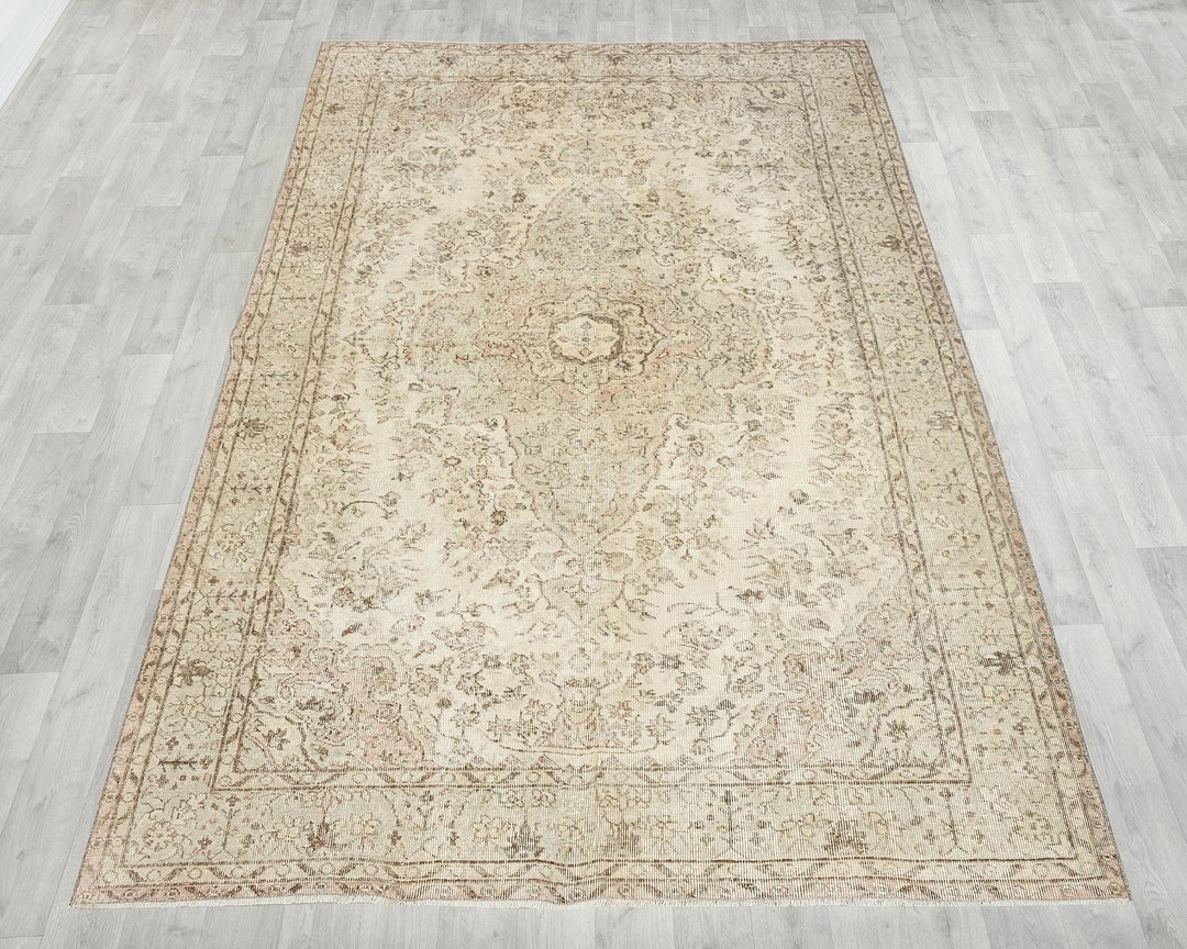 Beige Turkish Oushak Rug 6' 5" x 9' 8" Hand-Knotted | No. VR84013