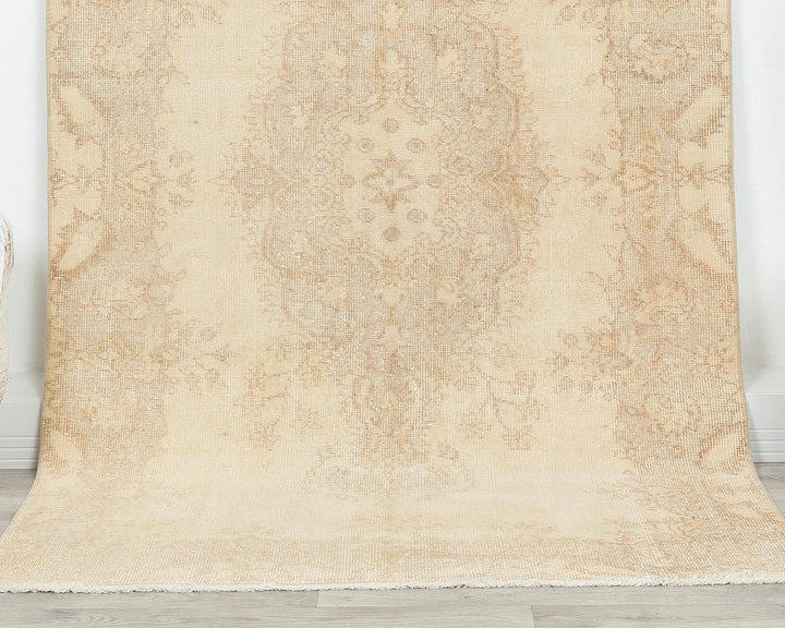 Beige Turkish Oushak Rug 6'9" x 3'10" Hand-Knotted | No. VR84030