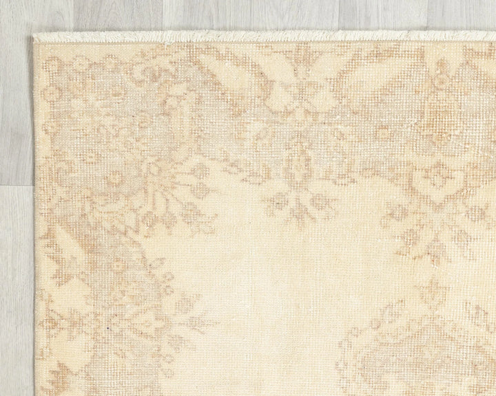 Beige Turkish Oushak Rug 6'9" x 3'10" Hand-Knotted | No. VR84030