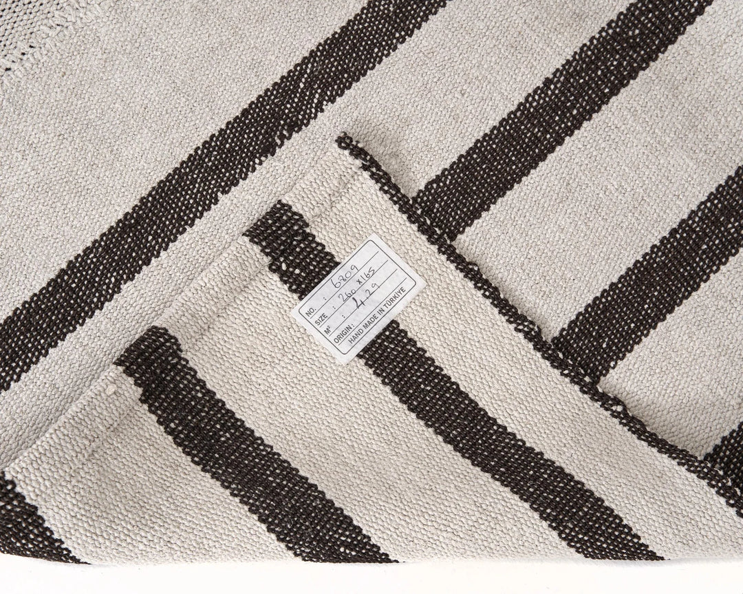 Black Kilim Rug 5' 5" x 8' 6" | No. VR84039