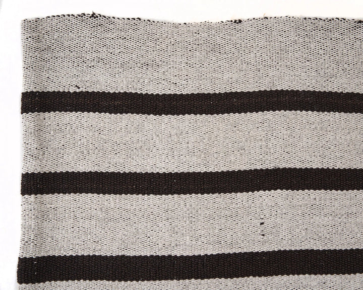 Black Kilim Rug 5' 5" x 8' 6" | No. VR84039
