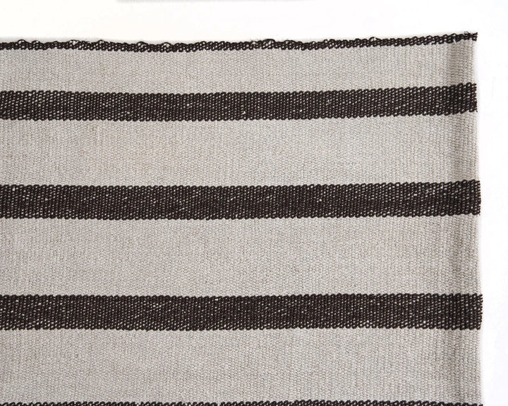 Black Kilim Rug 5' 5" x 8' 6" | No. VR84039