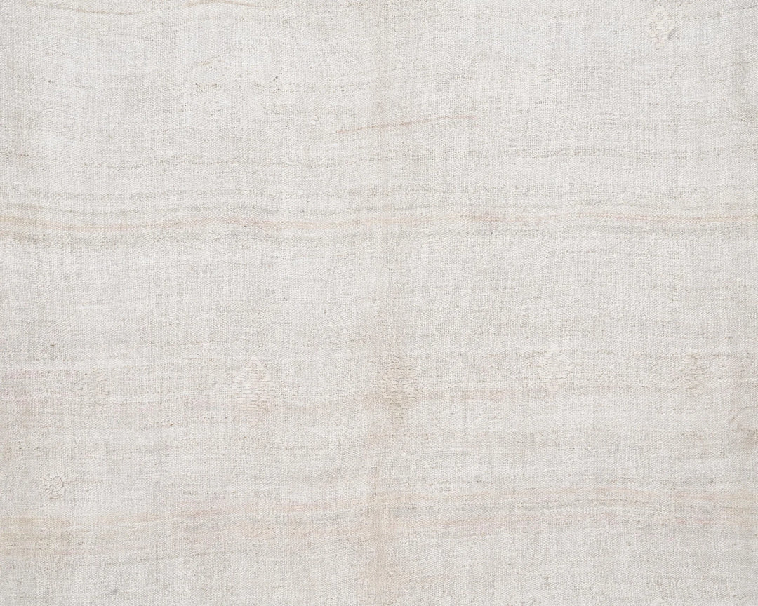 White Kilim Rug 6' 3" x 10' 2" | No. VR84044