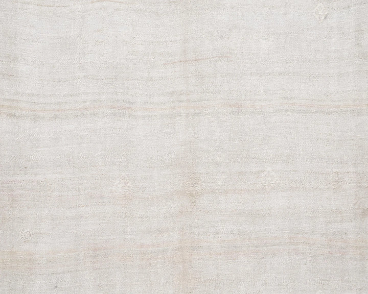 White Kilim Rug 6' 3" x 10' 2" | No. VR84044