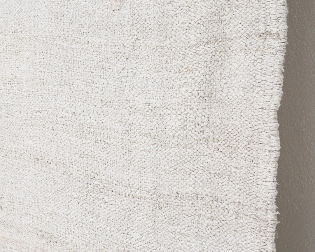 White Kilim Rug 6' 3" x 10' 2" | No. VR84044